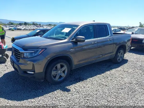 5FPYK3F57MB023405 2021 HONDA RIDGELINE - Image 2