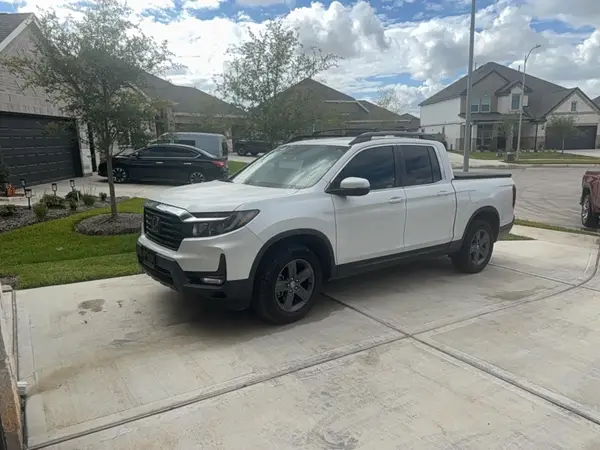 5FPYK3F57PB009444 2023 HONDA RIDGELINE - Image 2