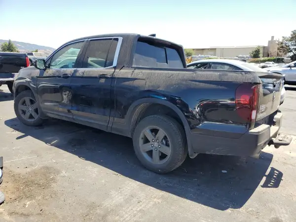 5FPYK3F57PB028608 2023 HONDA RIDGELINE - Image 2