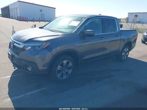 5FPYK3F58HB026562 2017 HONDA RIDGELINE - Image 2