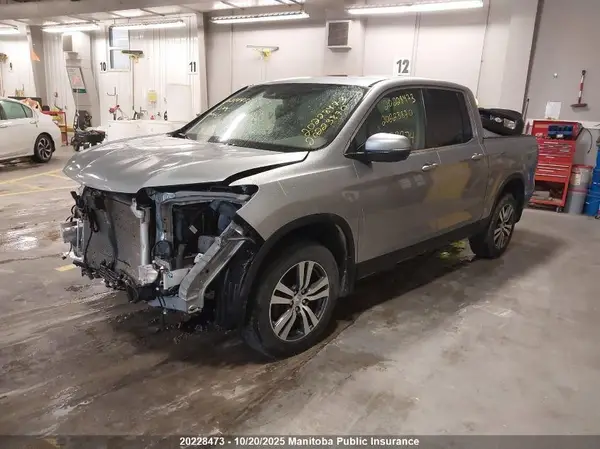 5FPYK3F58HB502129 2017 HONDA RIDGELINE - Image 2