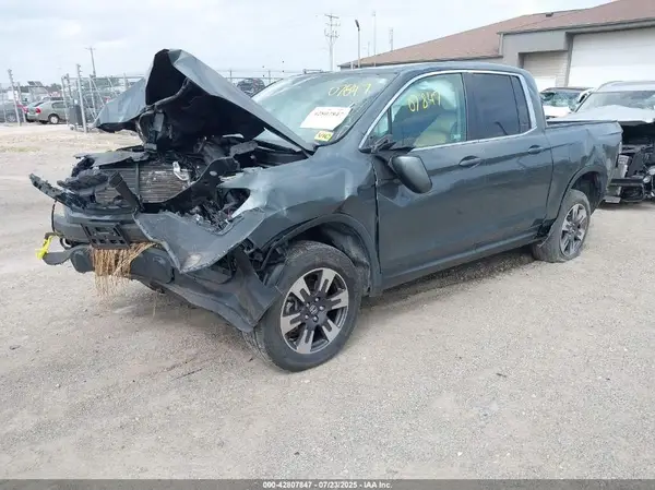 5FPYK3F58JB013204 2018 HONDA RIDGELINE - Image 2
