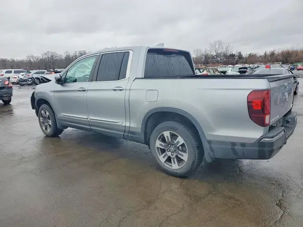 5FPYK3F59HB007325 2017 HONDA RIDGELINE - Image 2