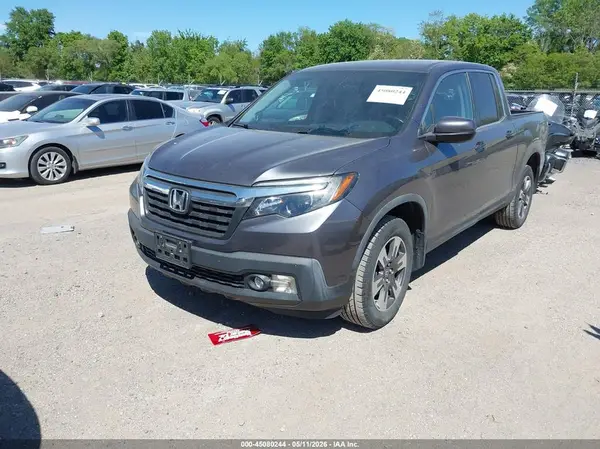 5FPYK3F5XHB028930 2017 HONDA RIDGELINE - Image 2