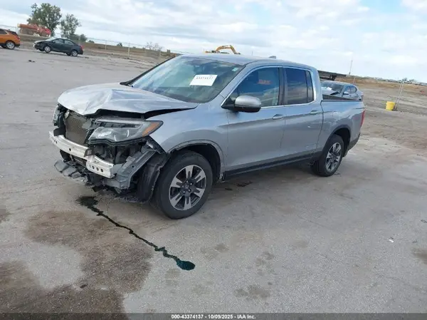 5FPYK3F60HB018044 2017 HONDA RIDGELINE - Image 2