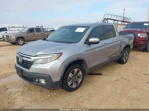 5FPYK3F60JB002125 2018 HONDA RIDGELINE - Image 2