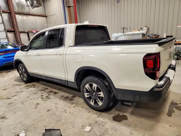 5FPYK3F60JB014386 2018 HONDA RIDGELINE - Image 2