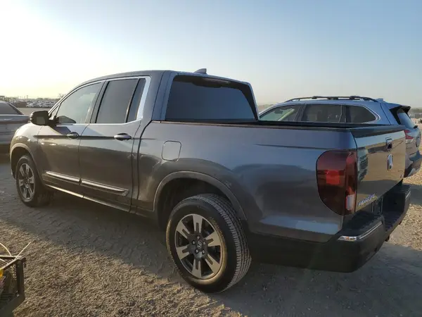 5FPYK3F61HB008932 2017 HONDA RIDGELINE - Image 2