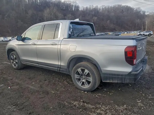 5FPYK3F61HB020322 2017 HONDA RIDGELINE - Image 2