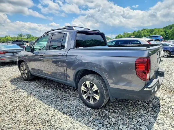 5FPYK3F61HB021163 2017 HONDA RIDGELINE - Image 2