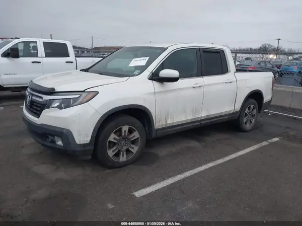 5FPYK3F61JB004837 2018 HONDA RIDGELINE - Image 2