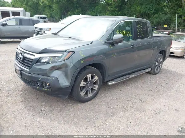 5FPYK3F61JB013733 2018 HONDA RIDGELINE - Image 2
