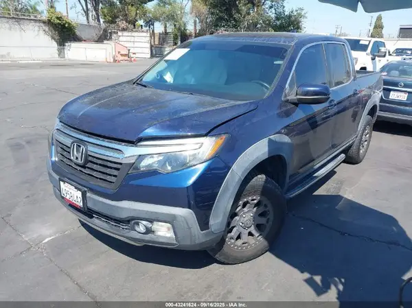 5FPYK3F62HB001486 2017 HONDA RIDGELINE - Image 2