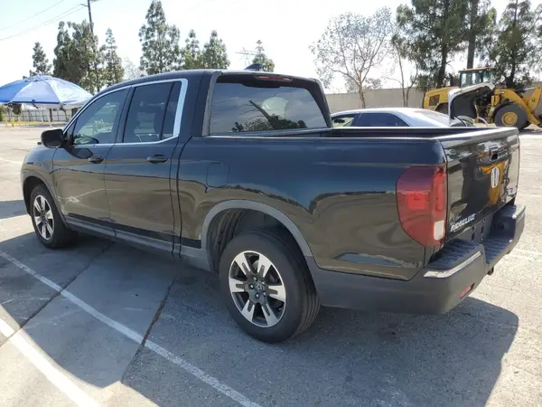 5FPYK3F63HB009760 2017 HONDA RIDGELINE - Image 2