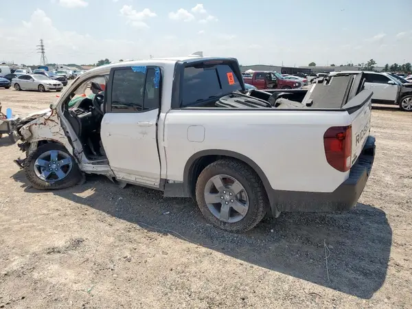 5FPYK3F63RB023921 2024 HONDA RIDGELINE - Image 2