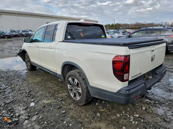 5FPYK3F65JB008356 2018 HONDA RIDGELINE - Image 2