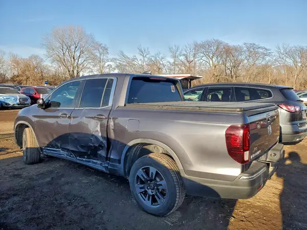 5FPYK3F66HB002964 2017 HONDA RIDGELINE - Image 2