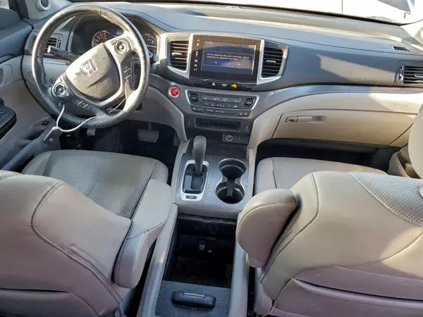 5FPYK3F66HB002964 2017 HONDA RIDGELINE - Image 8