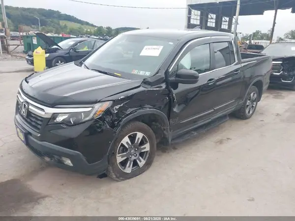5FPYK3F66HB031851 2017 HONDA RIDGELINE - Image 2