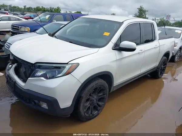 5FPYK3F67HB017327 2017 HONDA RIDGELINE - Image 2