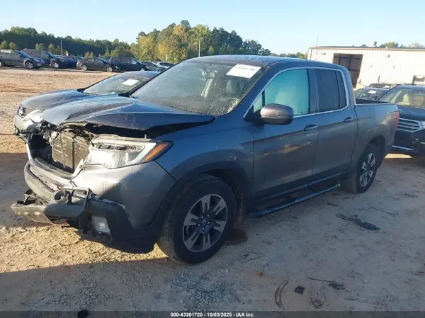 5FPYK3F67HB032703 2017 HONDA RIDGELINE - Image 2
