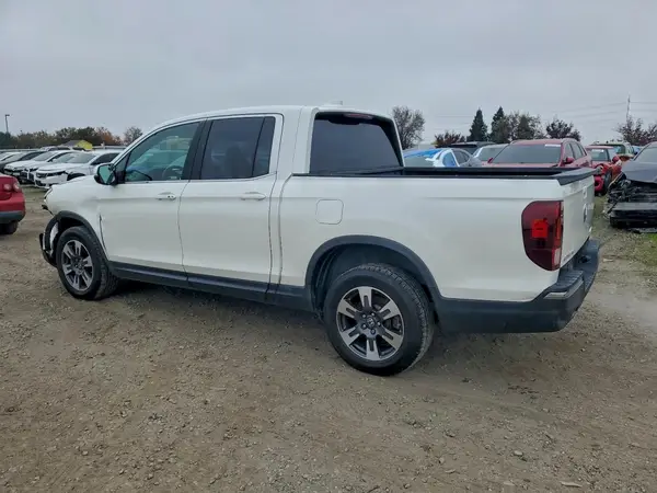 5FPYK3F68JB009372 2018 HONDA RIDGELINE - Image 2