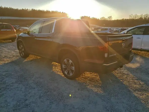5FPYK3F68KB035598 2019 HONDA RIDGELINE - Image 2