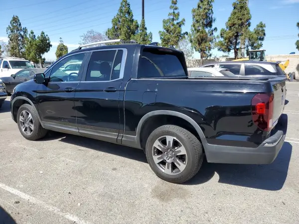 5FPYK3F69HB003400 2017 HONDA RIDGELINE - Image 2