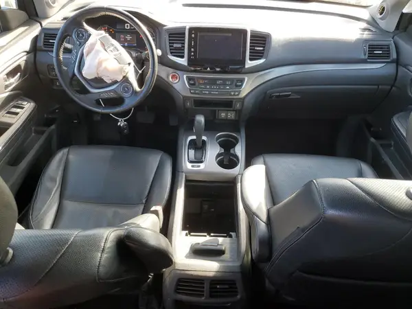 5FPYK3F69JB013916 2018 HONDA RIDGELINE - Image 8