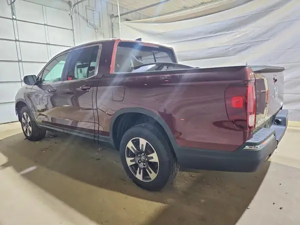 5FPYK3F6XKB033593 2019 HONDA RIDGELINE - Image 2