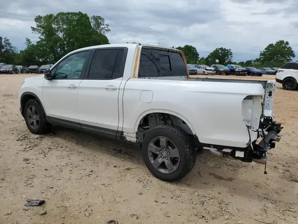 5FPYK3F6XRB008865 2024 HONDA RIDGELINE - Image 2
