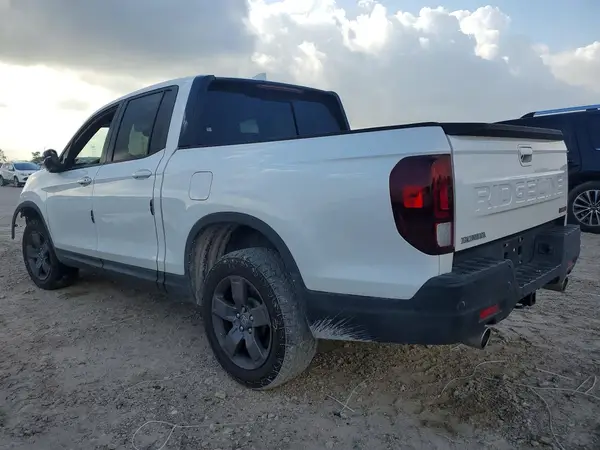 5FPYK3F6XRB026931 2024 HONDA RIDGELINE - Image 2