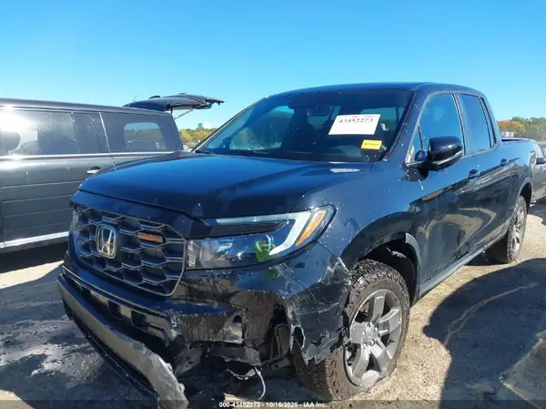 5FPYK3F6XRB030493 2024 HONDA RIDGELINE - Image 2