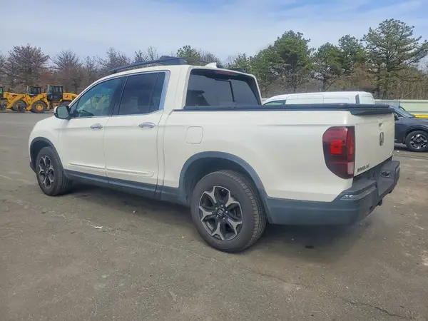 5FPYK3F70HB002841 2017 HONDA RIDGELINE - Image 2