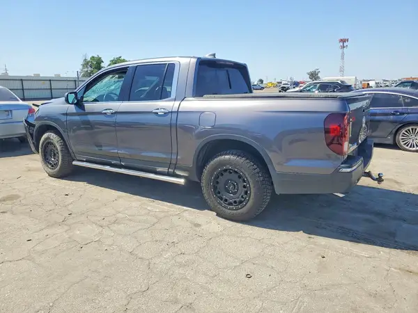 5FPYK3F70JB013411 2018 HONDA RIDGELINE - Image 2