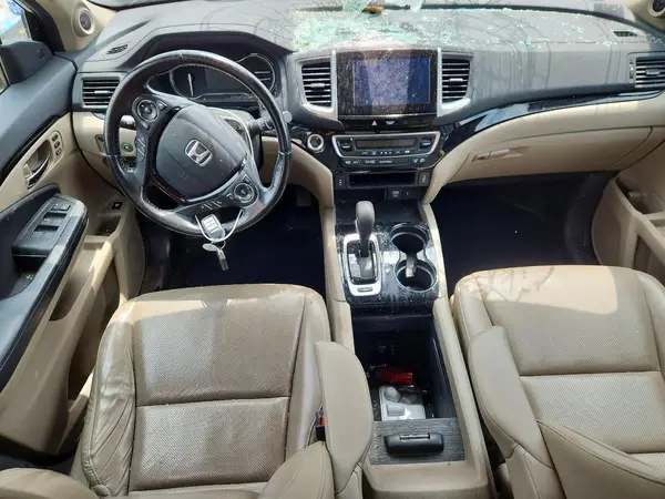 5FPYK3F71HB004047 2017 HONDA RIDGELINE - Image 8