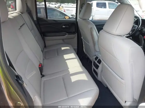 5FPYK3F71HB011631 2017 HONDA RIDGELINE - Image 8