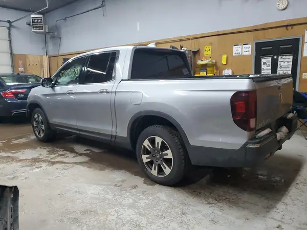 5FPYK3F71HB030020 2017 HONDA RIDGELINE - Image 2