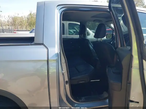 5FPYK3F71HB039137 2017 HONDA RIDGELINE - Image 8