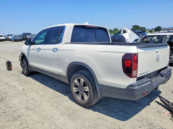 5FPYK3F72HB037848 2017 HONDA RIDGELINE - Image 2