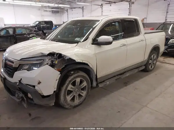 5FPYK3F72JB004371 2018 HONDA RIDGELINE - Image 2