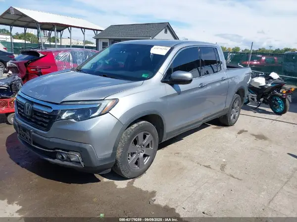 5FPYK3F72LB010982 2020 HONDA RIDGELINE - Image 2