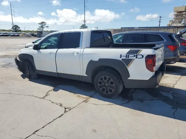 5FPYK3F72NB018843 2022 HONDA RIDGELINE - Image 2