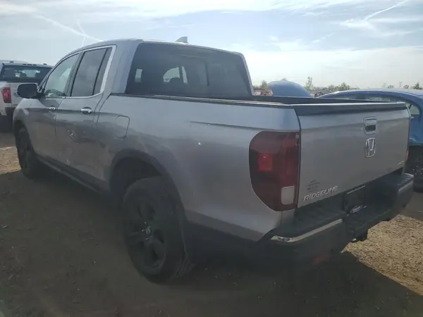 5FPYK3F73HB037180 2017 HONDA RIDGELINE - Image 2