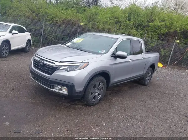 5FPYK3F73LB004365 2020 HONDA RIDGELINE - Image 2
