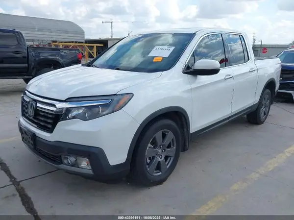 5FPYK3F73LB018721 2020 HONDA RIDGELINE - Image 2