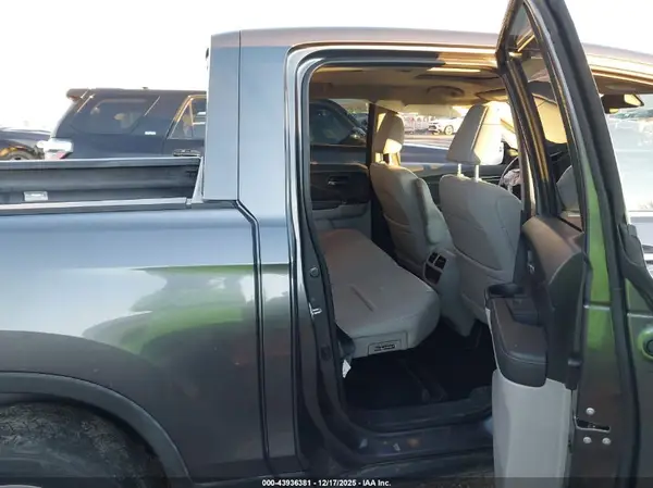 5FPYK3F74HB011073 2017 HONDA RIDGELINE - Image 8