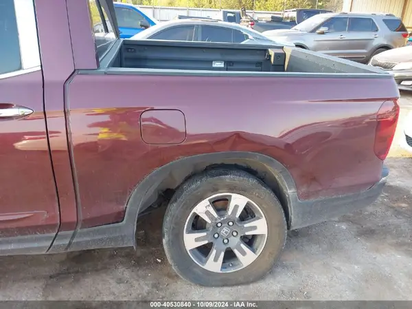 2017 HONDA RIDGELINE auction photo 6
