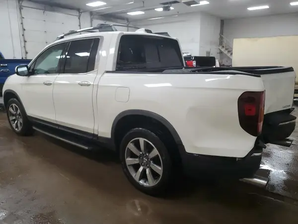5FPYK3F74JB001049 2018 HONDA RIDGELINE - Image 2
