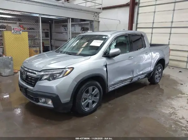 5FPYK3F74LB006772 2020 HONDA RIDGELINE - Image 2